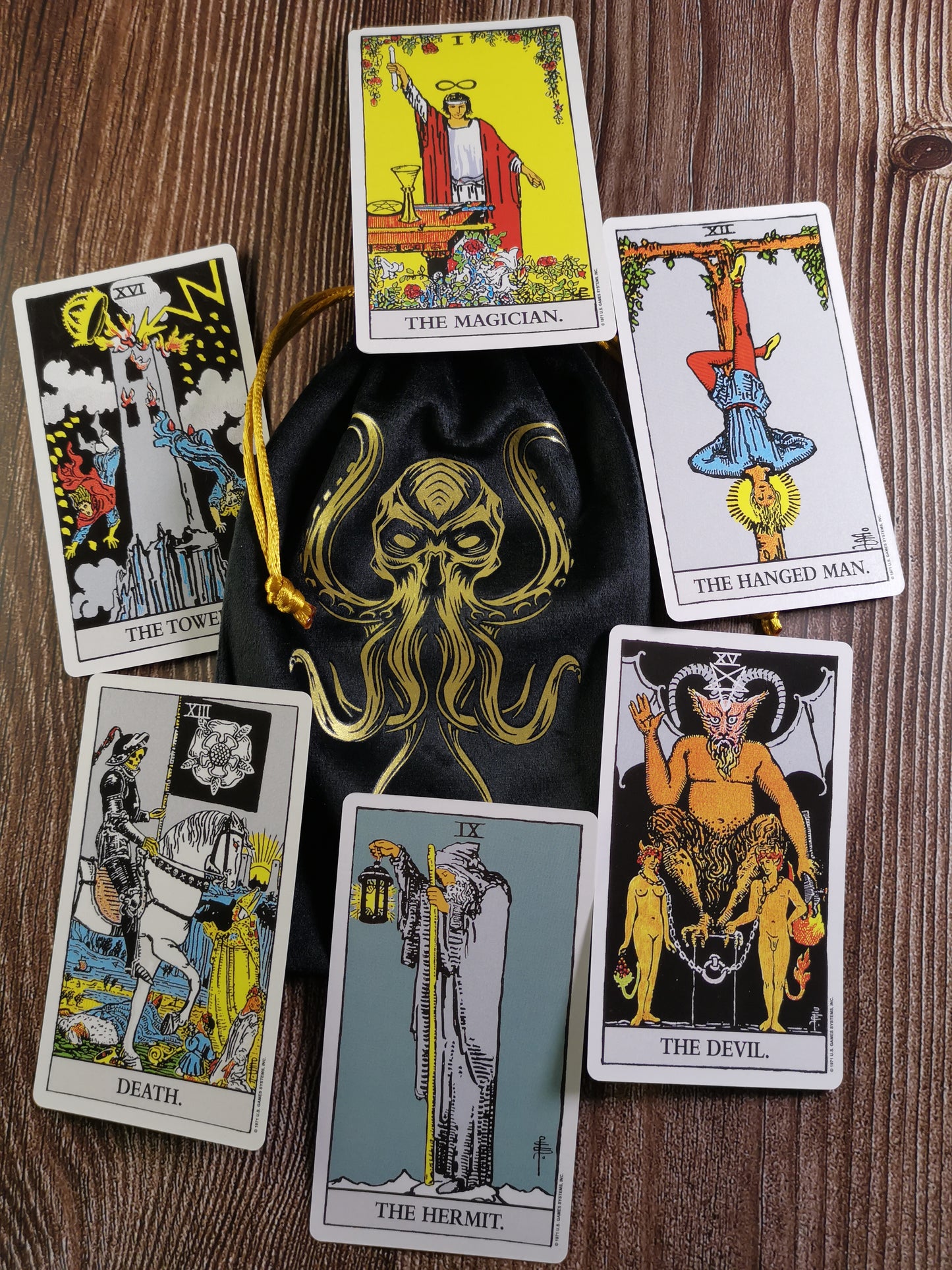 Old Gods Cthulhu - Samettinen Musta Lovecraft Pussi