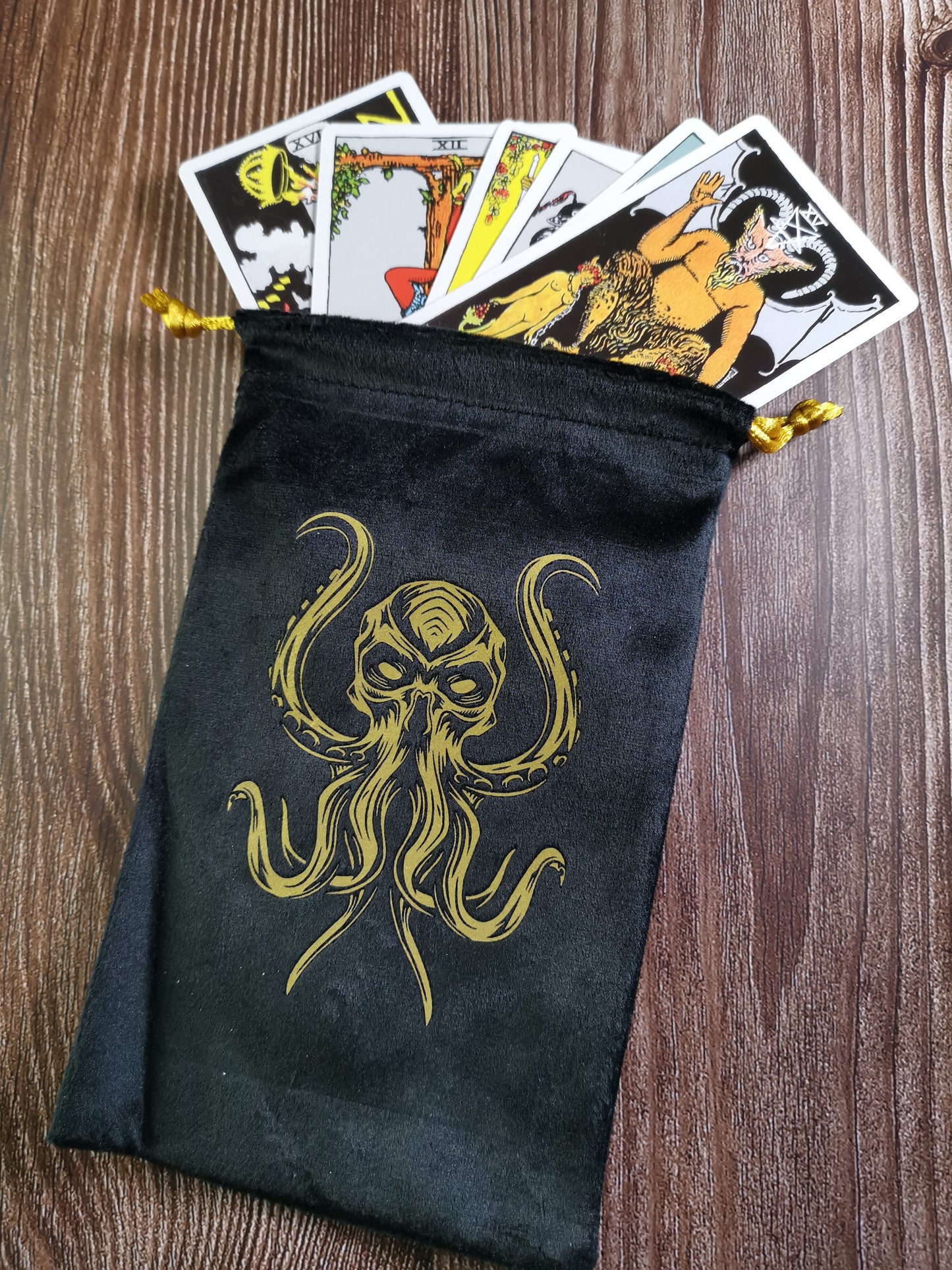 Old Gods Cthulhu - Samettinen Musta Lovecraft Pussi