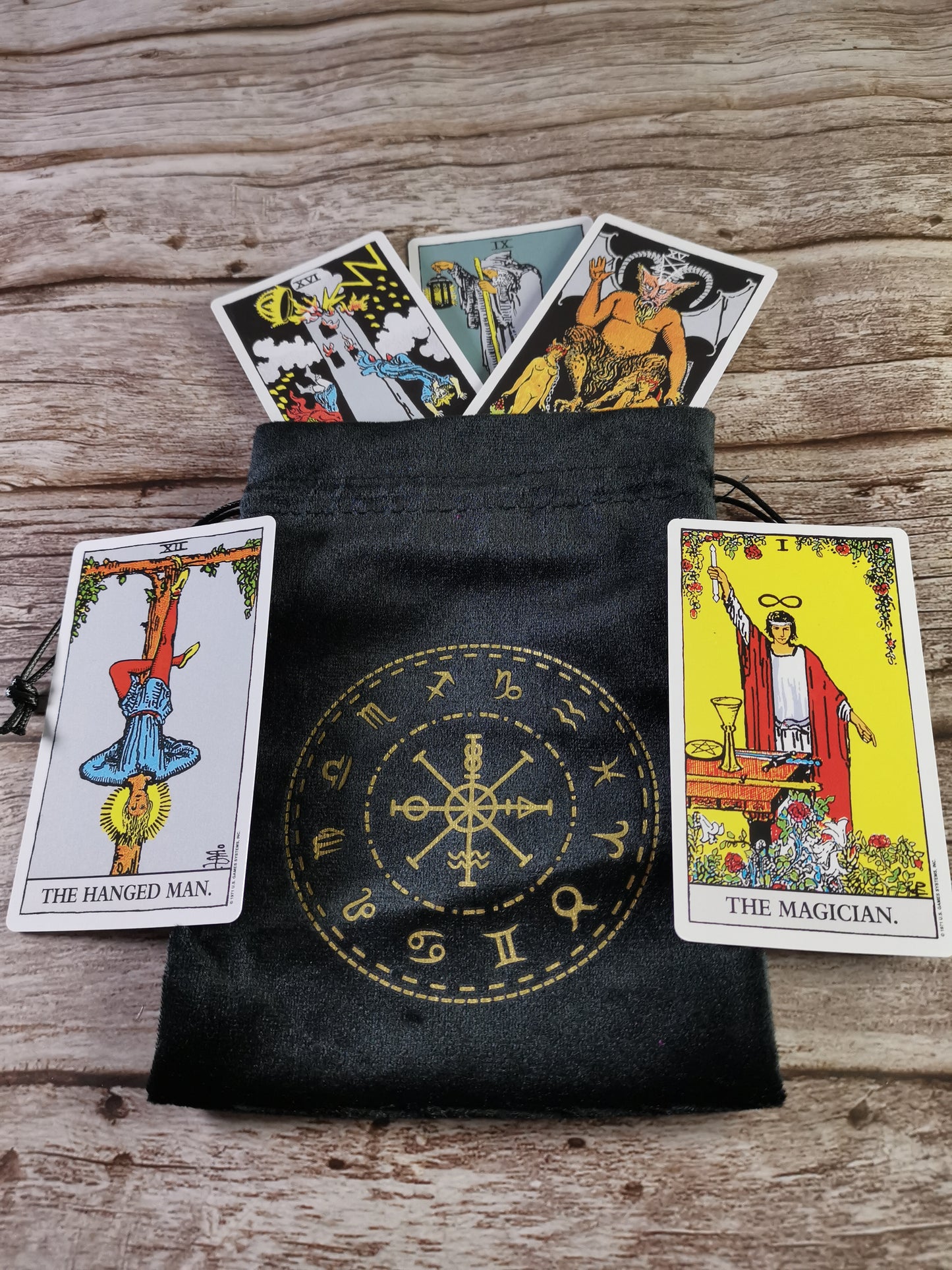 Zodiac - Samettinen Musta Pussi