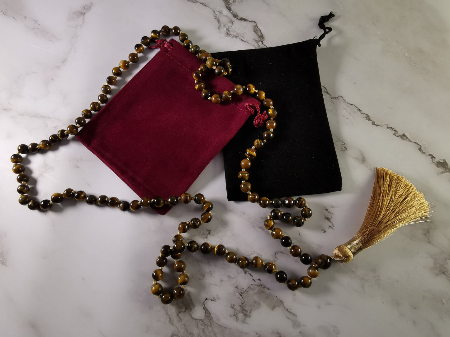 Ruskea Kivihelminen Mala