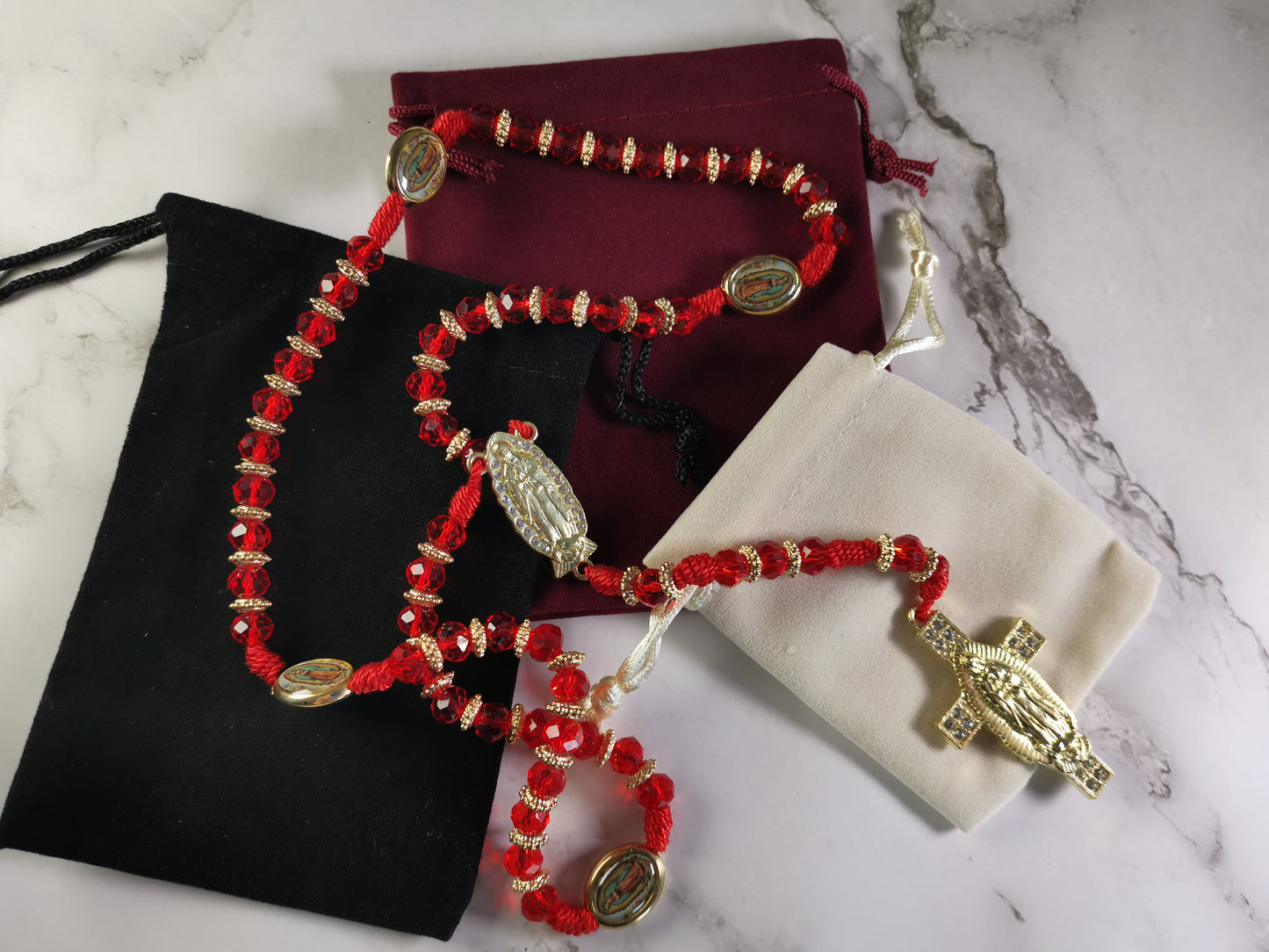 Punainen Kristalli Ruusukko