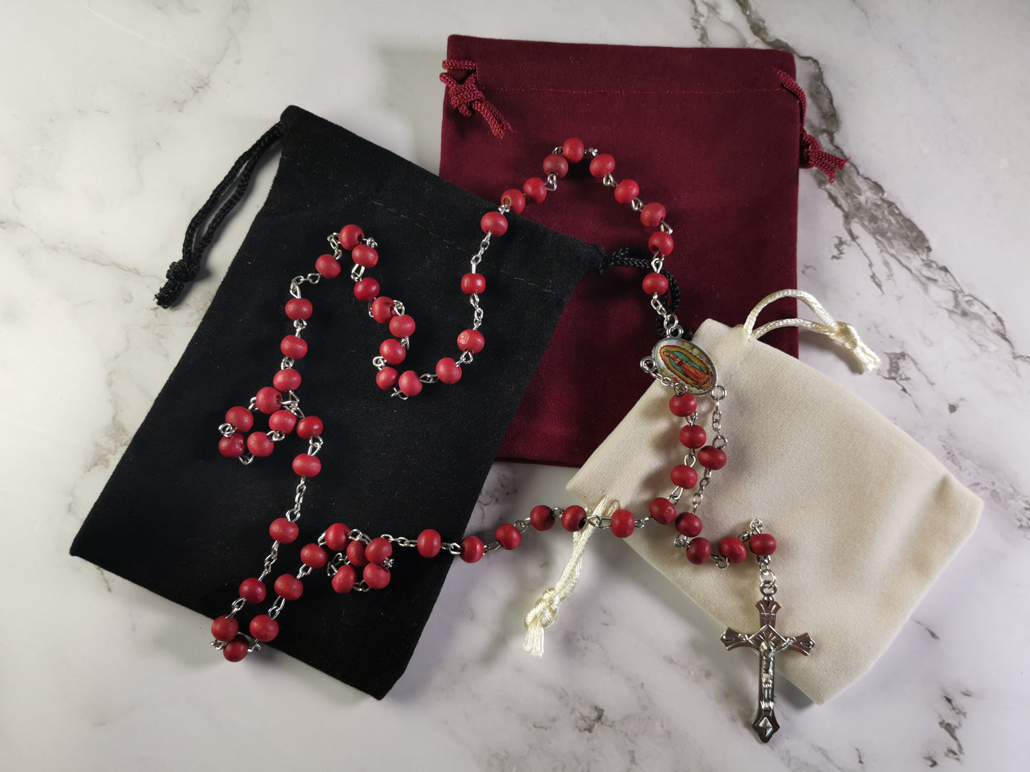 Punainen Tuoksuva Ruusukko