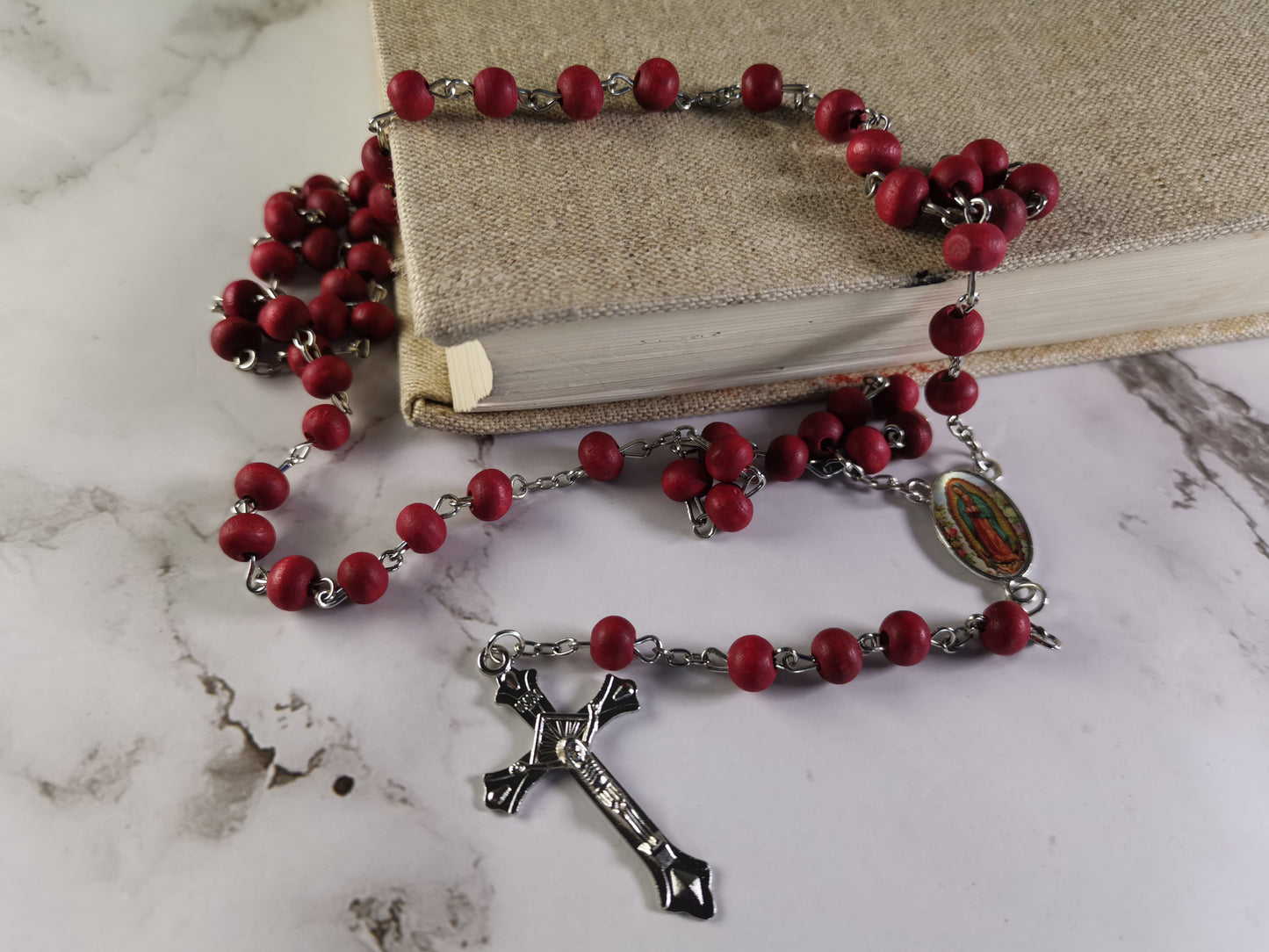 Punainen Tuoksuva Ruusukko