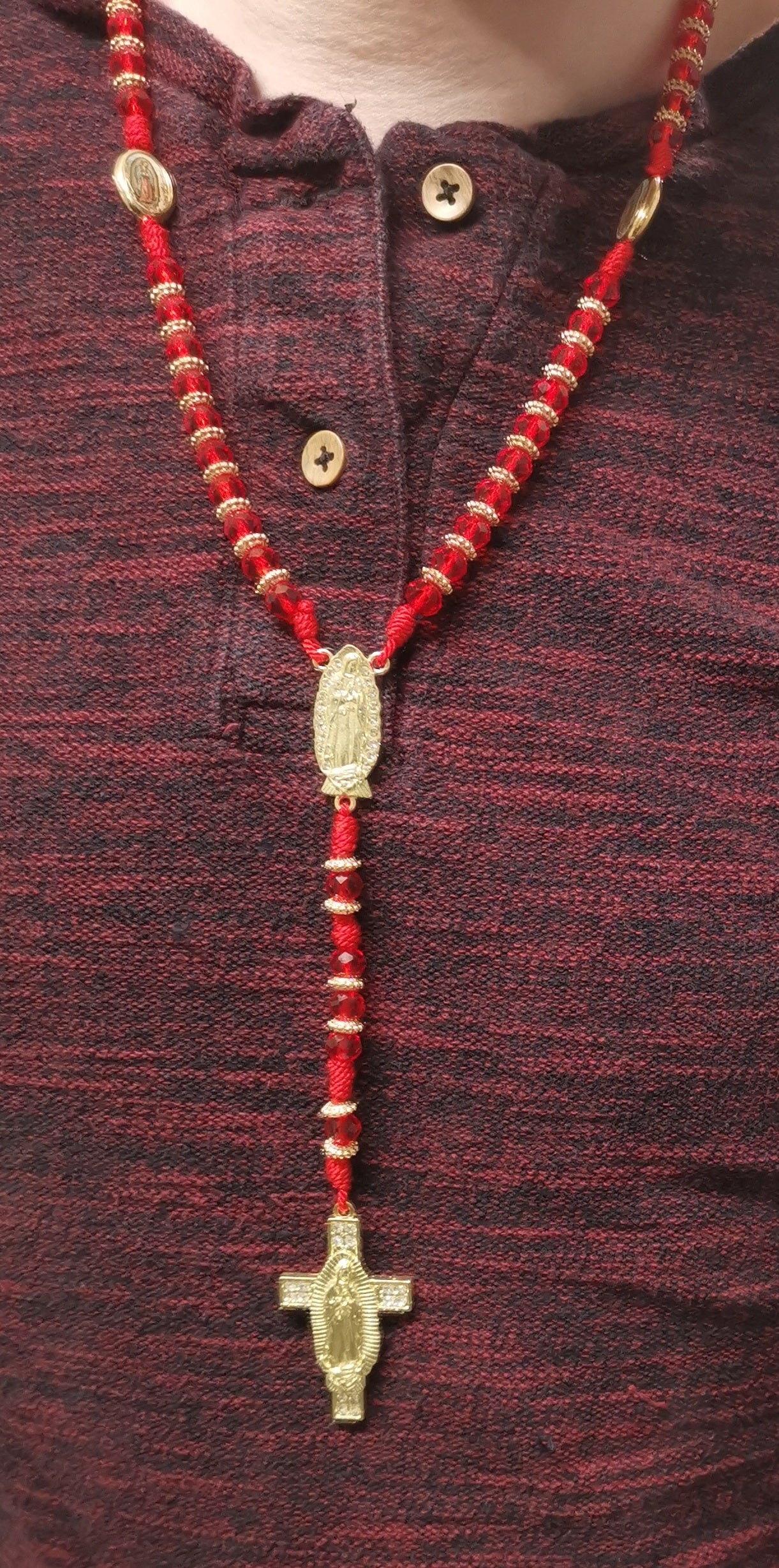 Punainen Kristalli Ruusukko